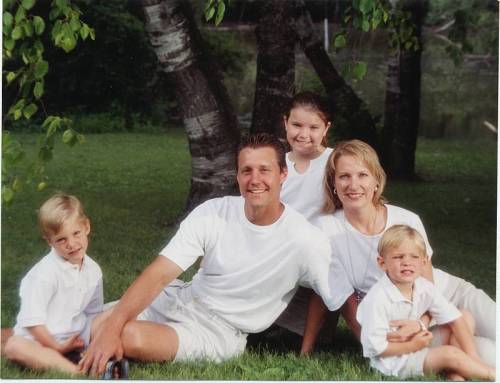 Peggy, Joel, and children, taken in 2001