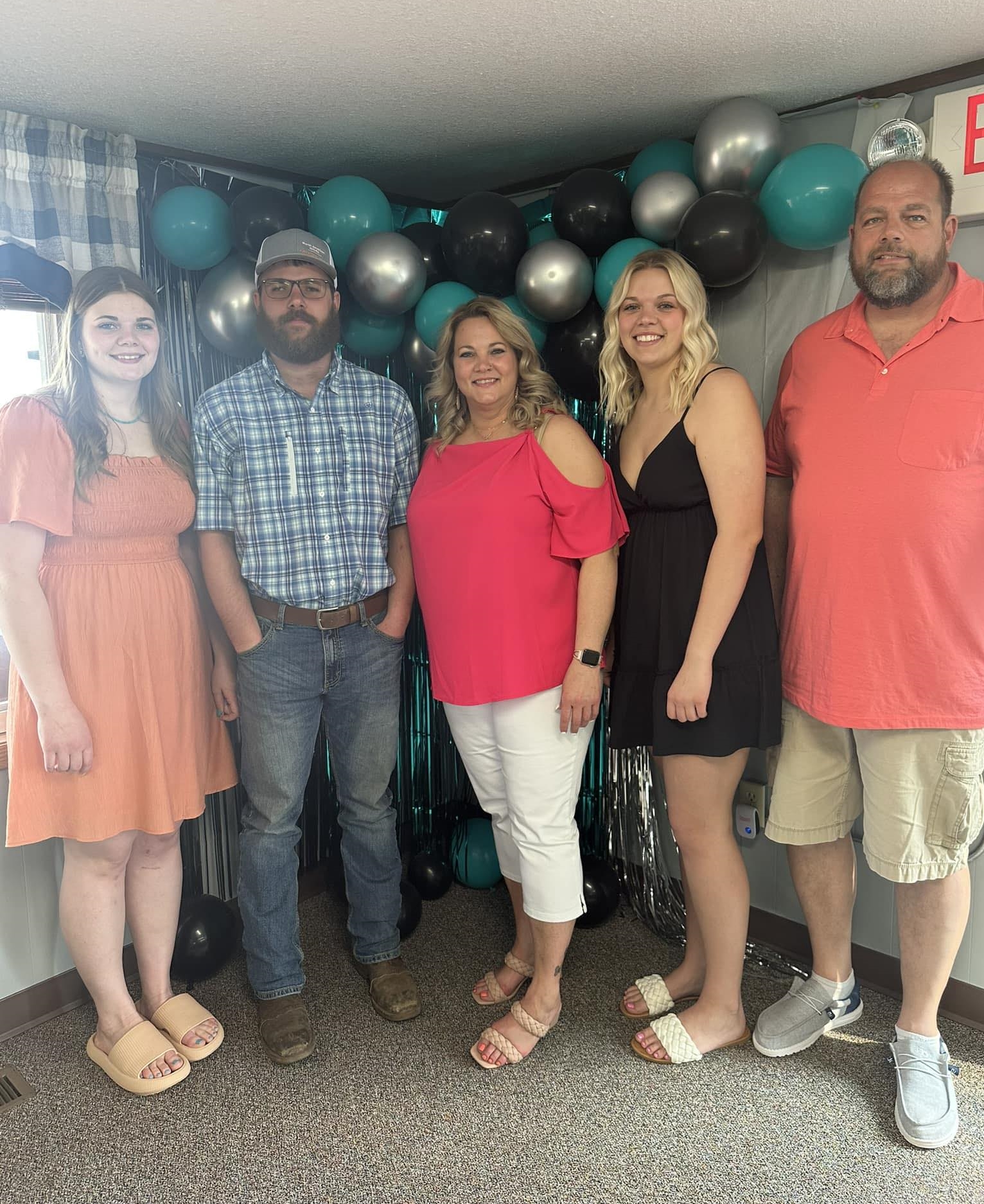 Zachery and Sara Gross Family, June 2023